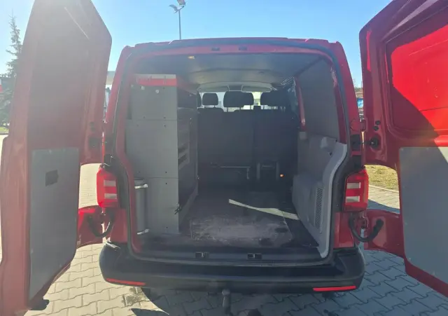 VOLKSWAGEN Transporter 