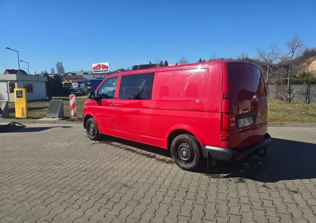 VOLKSWAGEN Transporter 
