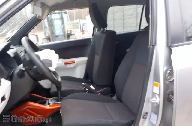 SUZUKI Ignis 
