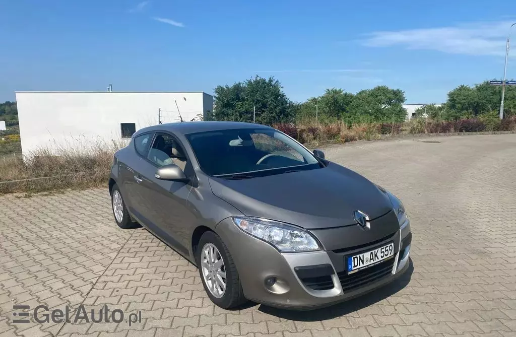 RENAULT Megane 2.0 16V (140 KM) CVT