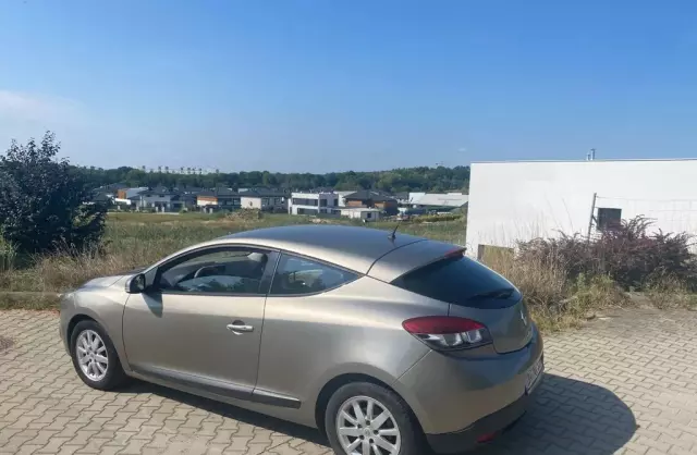 RENAULT Megane 2.0 16V (140 KM) CVT