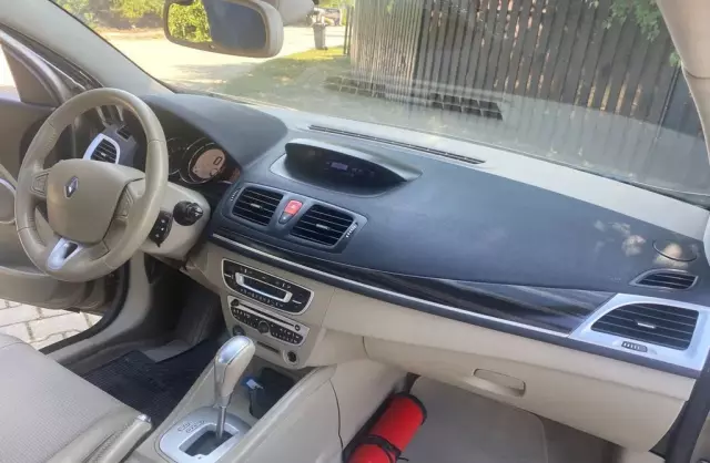 RENAULT Megane 2.0 16V (140 KM) CVT