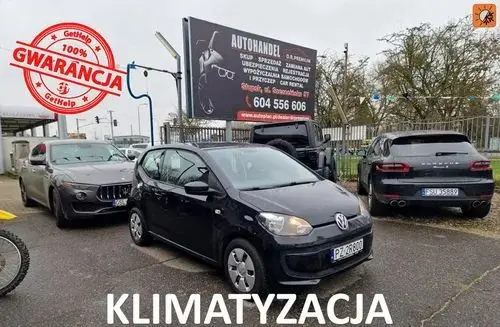 VOLKSWAGEN Up! 