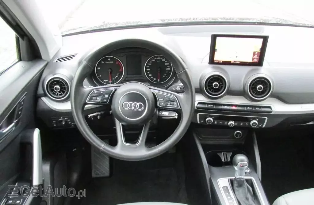 AUDI Q2 