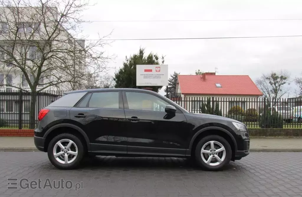 AUDI Q2 