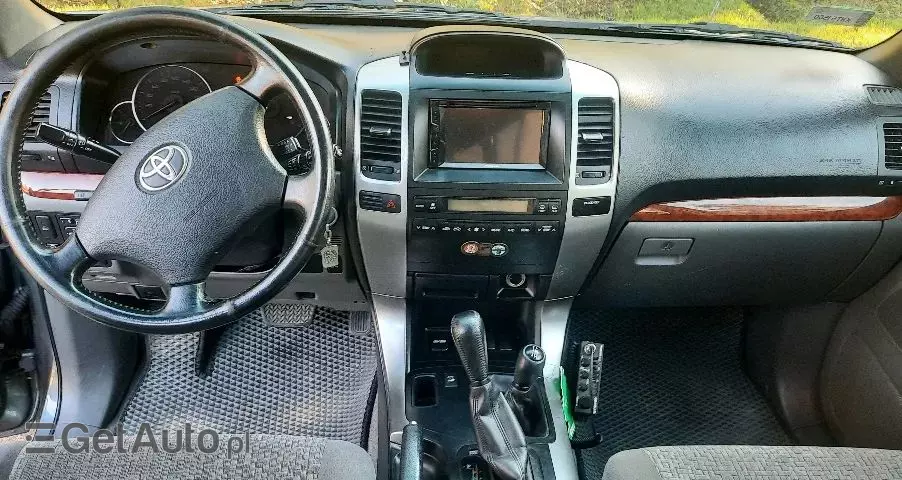TOYOTA Land Cruiser 3.0 D Sol Navi