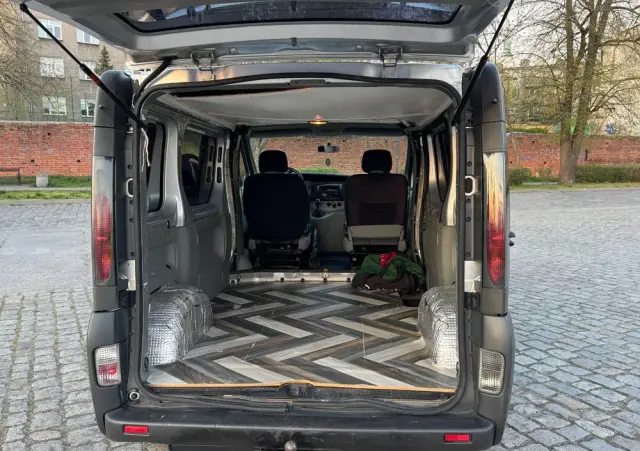 RENAULT Trafic 2.5 DCI 135 KM 