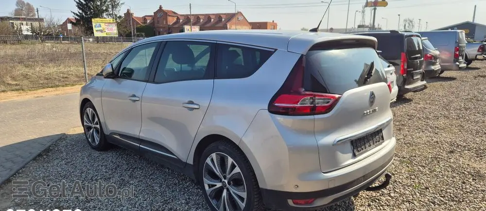 RENAULT Grand Scenic TCe 140 GPF EDC BLACK EDITION