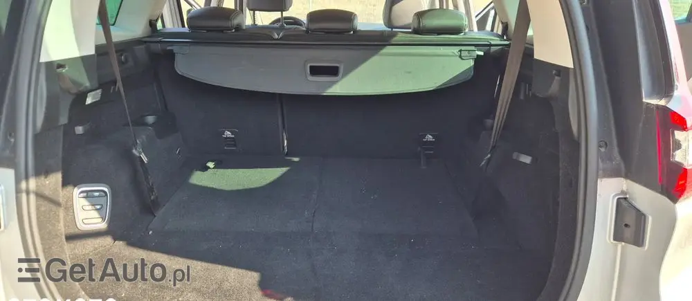 RENAULT Grand Scenic TCe 140 GPF EDC BLACK EDITION