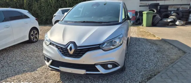 RENAULT Grand Scenic TCe 140 GPF EDC BLACK EDITION