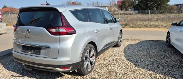 RENAULT Grand Scenic TCe 140 GPF EDC BLACK EDITION