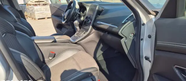 RENAULT Grand Scenic TCe 140 GPF EDC BLACK EDITION