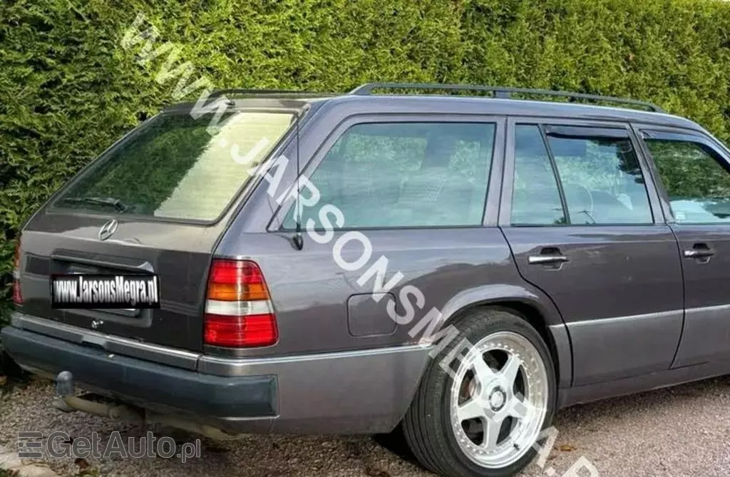 MERCEDES-BENZ W 124 