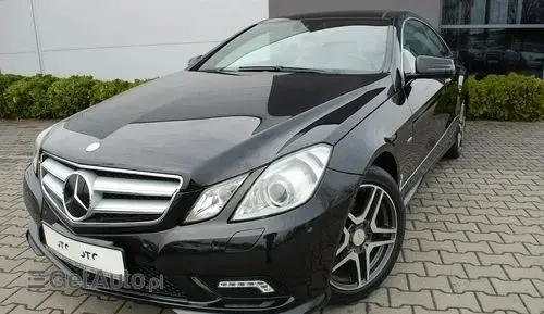 MERCEDES-BENZ Klasa E 