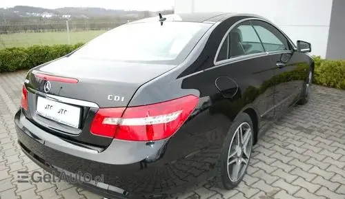 MERCEDES-BENZ Klasa E 