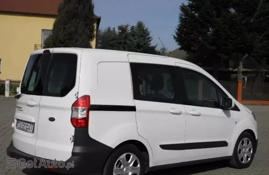 FORD Transit Courier 