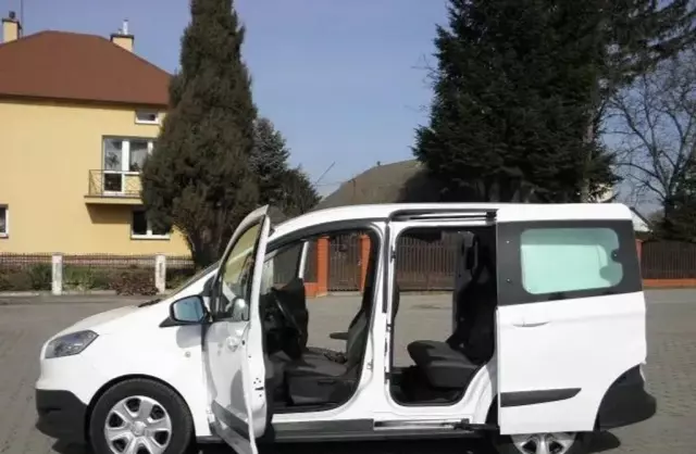 FORD Transit Courier 