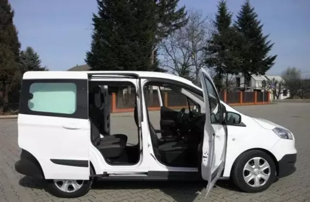 FORD Transit Courier 