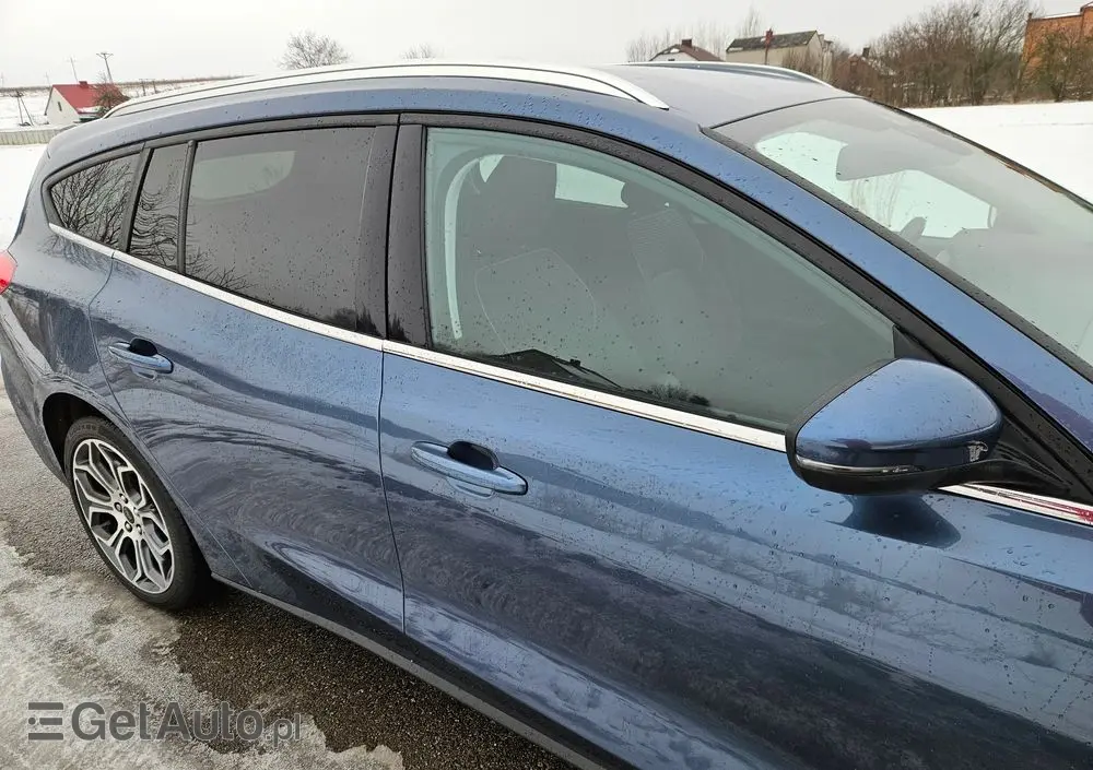 FORD Focus SW Ver-2-0-ecoblue-start--stopp--system-titanium-x