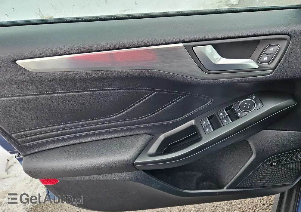 FORD Focus SW Ver-2-0-ecoblue-start--stopp--system-titanium-x