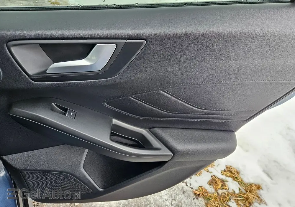 FORD Focus SW Ver-2-0-ecoblue-start--stopp--system-titanium-x