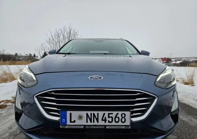 FORD Focus SW Ver-2-0-ecoblue-start--stopp--system-titanium-x