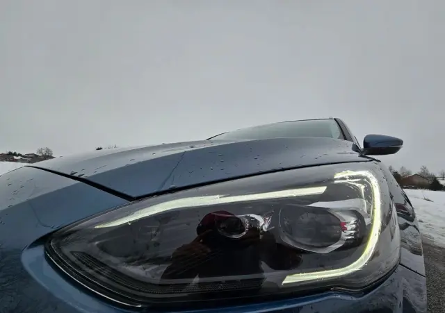 FORD Focus SW Ver-2-0-ecoblue-start--stopp--system-titanium-x