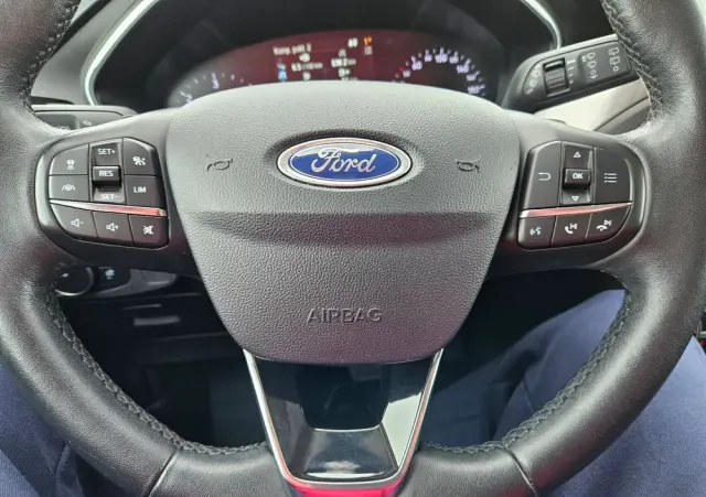 FORD Focus SW Ver-2-0-ecoblue-start--stopp--system-titanium-x