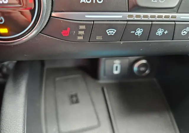 FORD Focus SW Ver-2-0-ecoblue-start--stopp--system-titanium-x