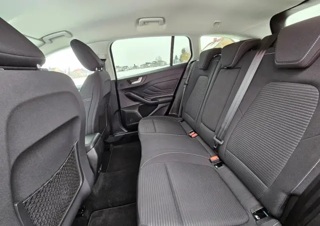 FORD Focus SW Ver-2-0-ecoblue-start--stopp--system-titanium-x