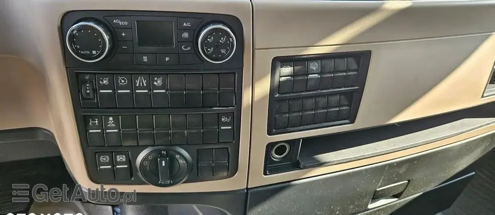 MAN TGX 18.470 XLX / LOW DECK / RETARDER / KSENON 