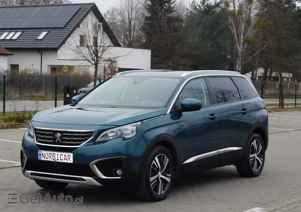 PEUGEOT 5008 1.2 PureTech Allure S&S EAT8