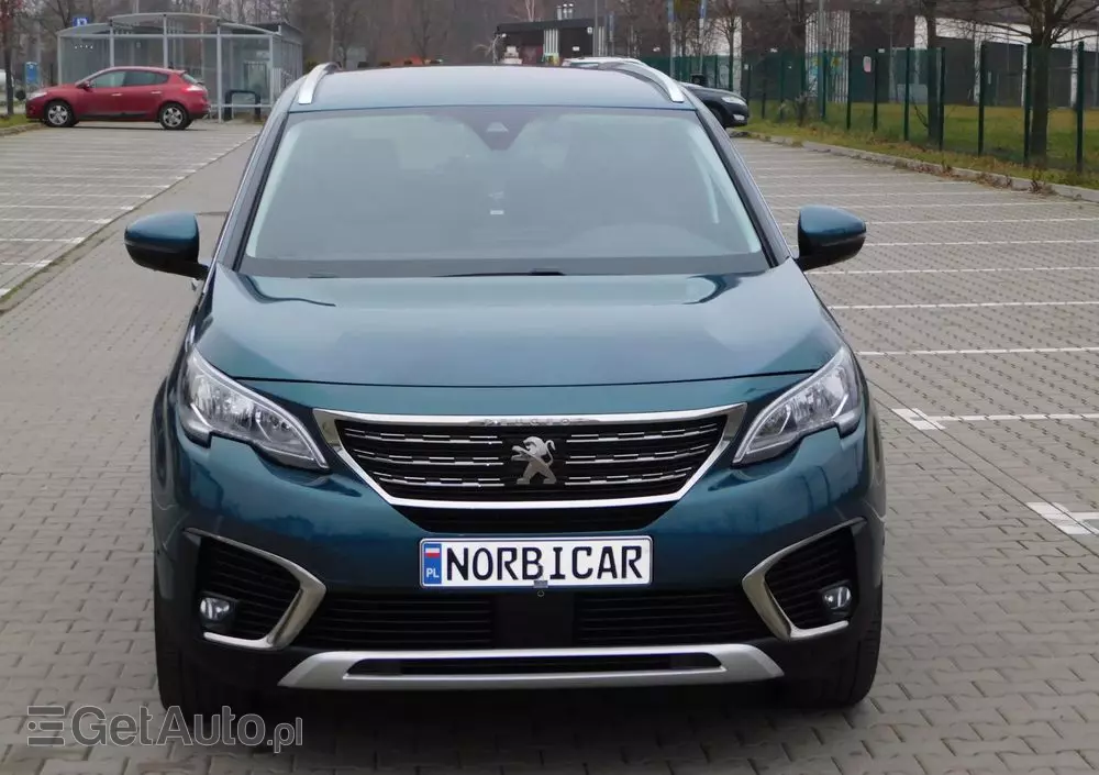 PEUGEOT 5008 1.2 PureTech Allure S&S EAT8