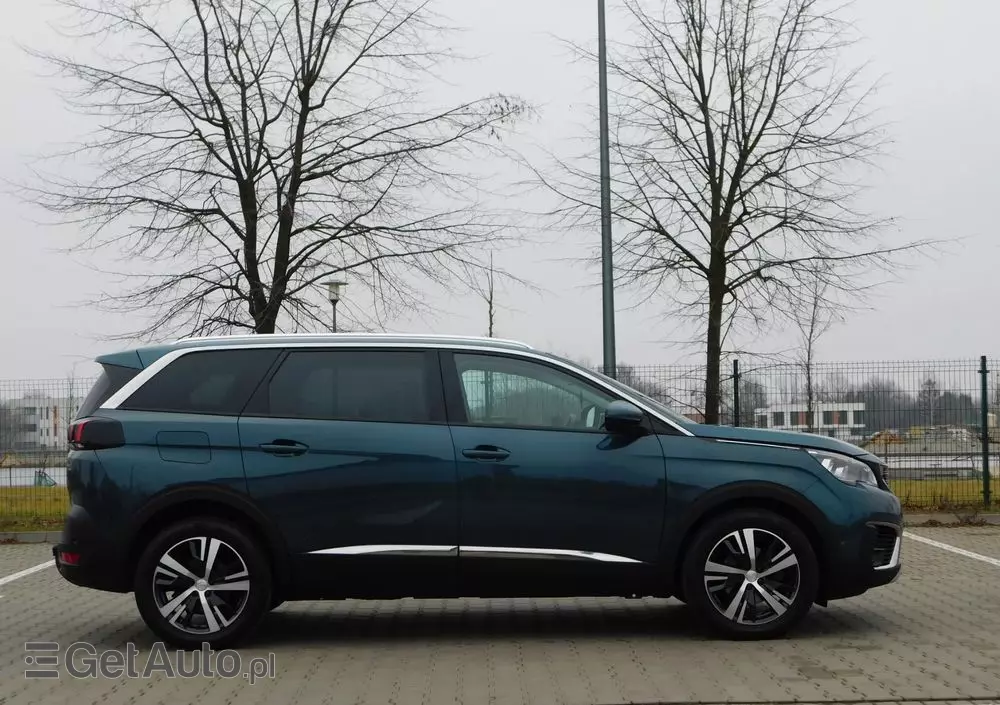 PEUGEOT 5008 1.2 PureTech Allure S&S EAT8