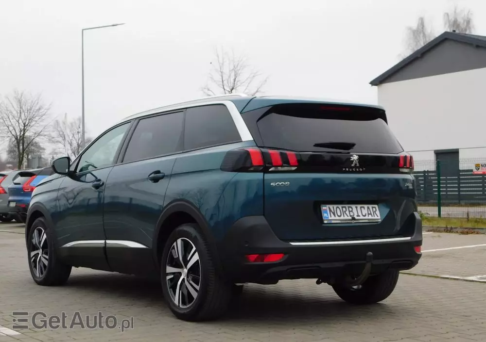 PEUGEOT 5008 1.2 PureTech Allure S&S EAT8