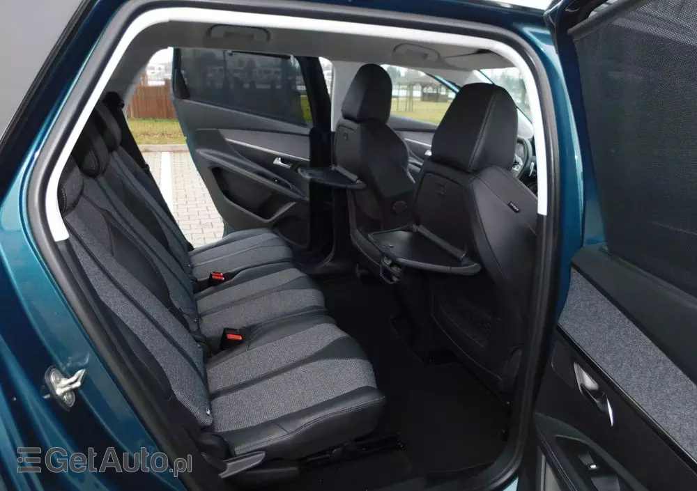 PEUGEOT 5008 1.2 PureTech Allure S&S EAT8