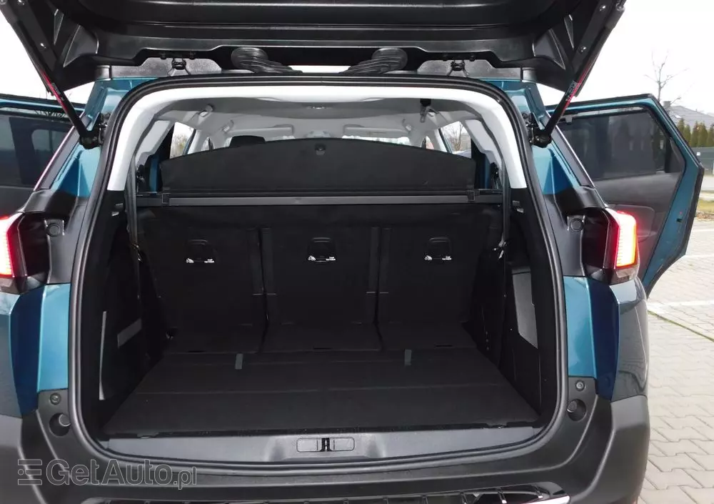 PEUGEOT 5008 1.2 PureTech Allure S&S EAT8