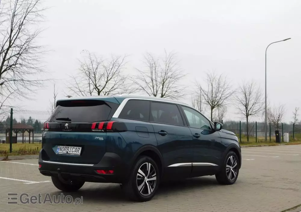PEUGEOT 5008 1.2 PureTech Allure S&S EAT8