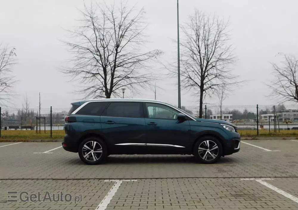 PEUGEOT 5008 1.2 PureTech Allure S&S EAT8