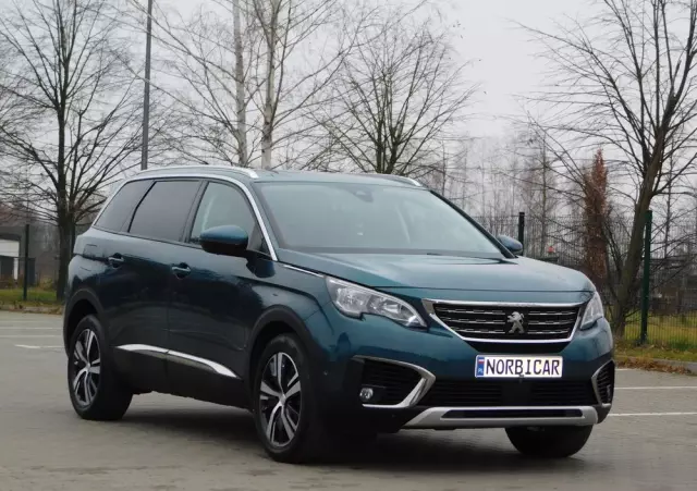 PEUGEOT 5008 1.2 PureTech Allure S&S EAT8