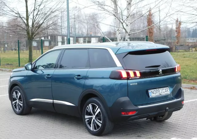 PEUGEOT 5008 1.2 PureTech Allure S&S EAT8