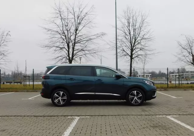 PEUGEOT 5008 1.2 PureTech Allure S&S EAT8