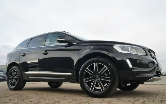 VOLVO XC 60 D4 Geartronic Summum