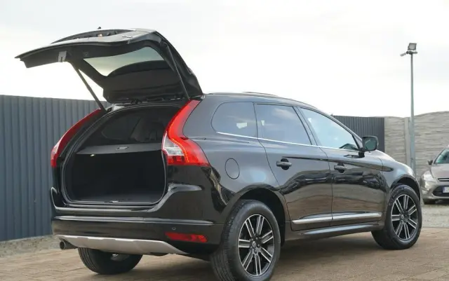 VOLVO XC 60 D4 Geartronic Summum