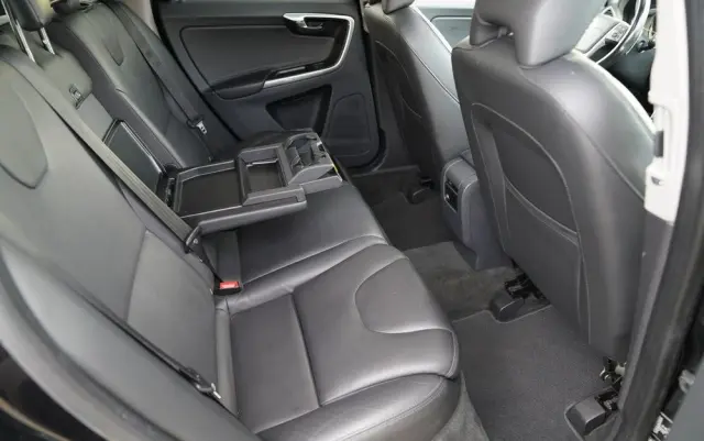 VOLVO XC 60 D4 Geartronic Summum