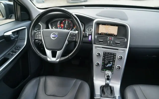 VOLVO XC 60 D4 Geartronic Summum