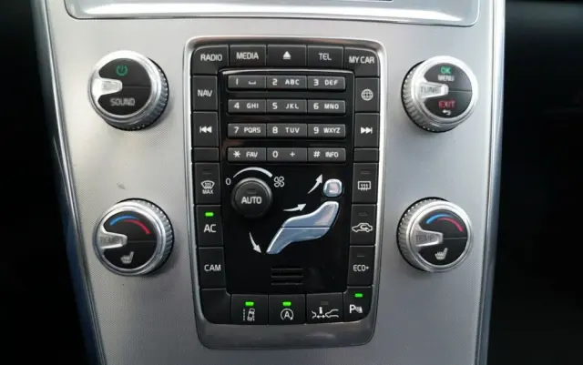 VOLVO XC 60 D4 Geartronic Summum