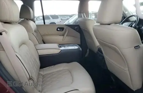 NISSAN Armada 