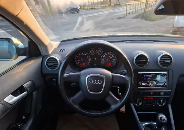AUDI A3 Sportback 1.6 Ambition