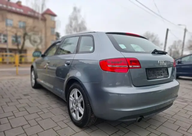 AUDI A3 Sportback 1.6 Ambition